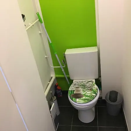 Deux Salon Parking Kindarena Apartmán Rouen