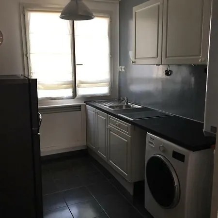 Deux Salon Parking Kindarena Apartmán